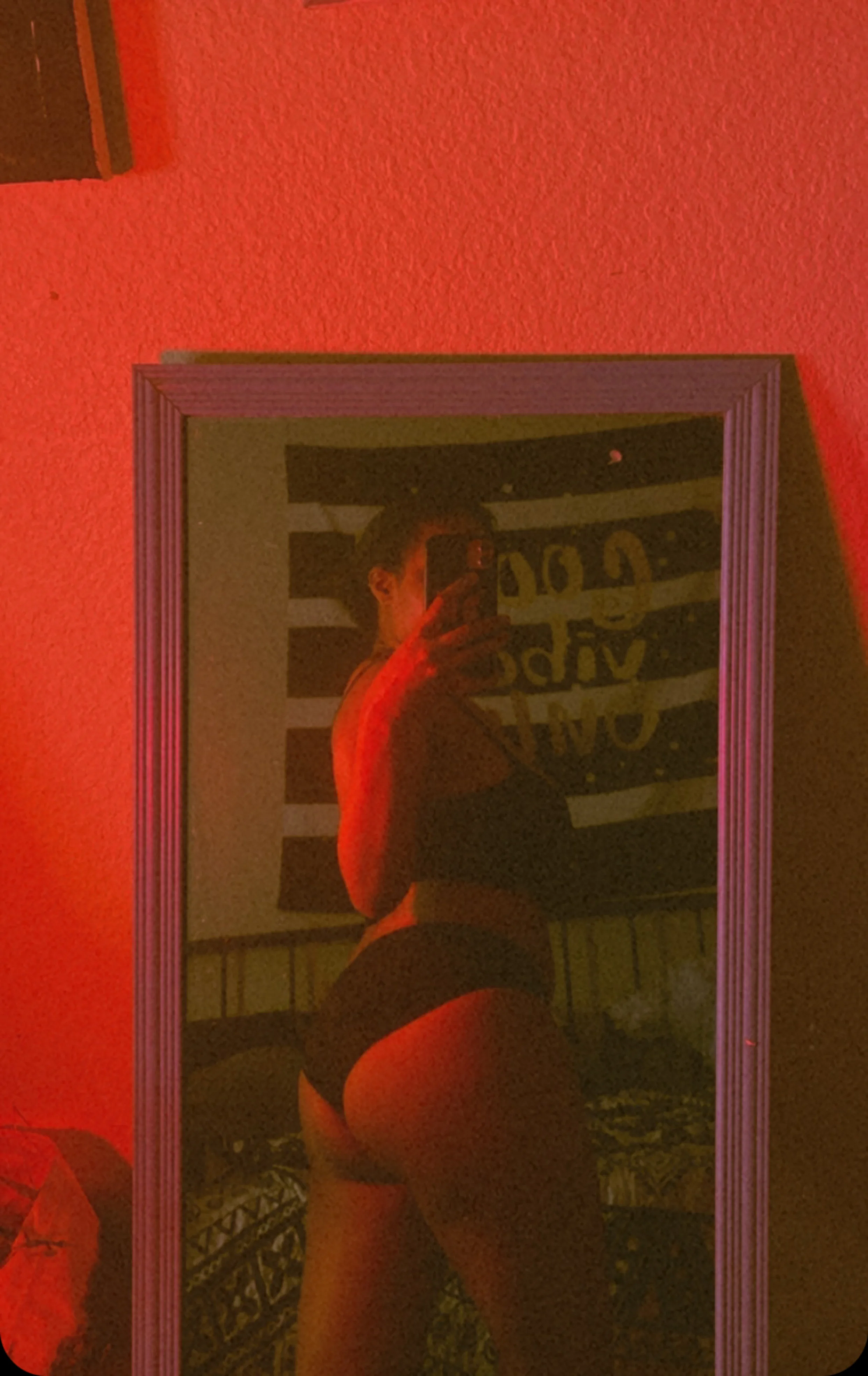 𝖆𝖋𝖗𝖔𝖑𝖆𝖙𝖎𝖓𝖆 👸🏽