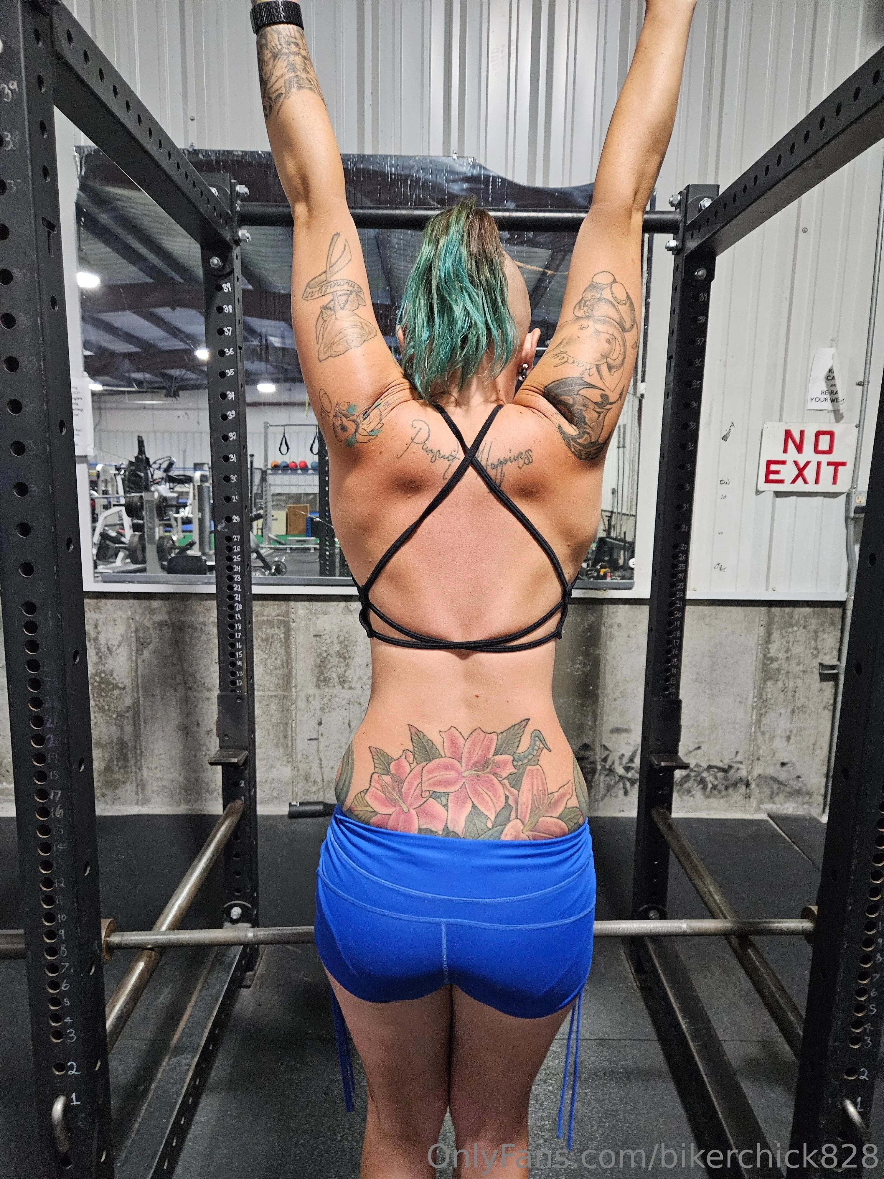 BIKERCHICK828 @bikerchick828 why did break up