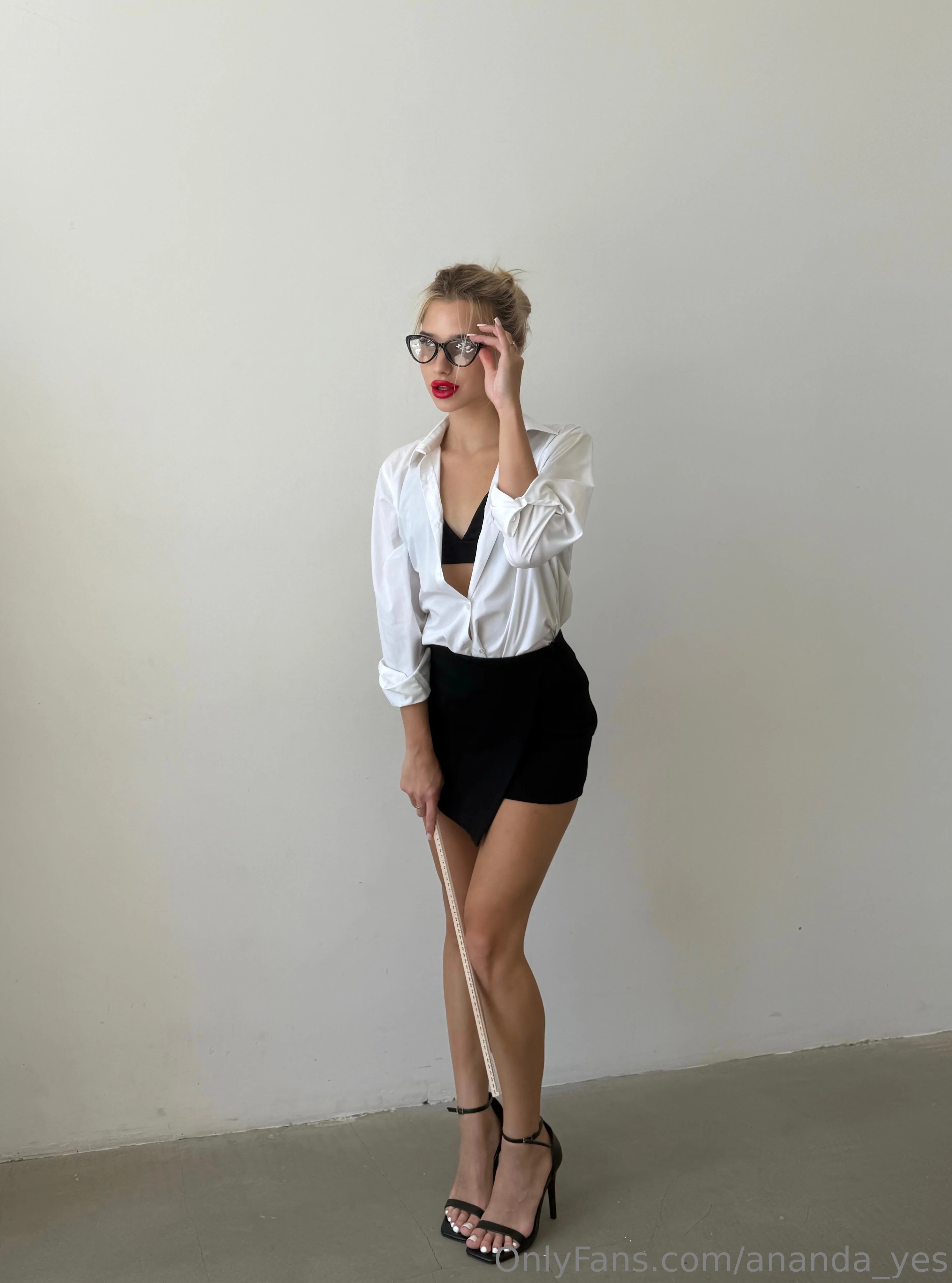 ANANDA 🎀 @ananda_yes fka twigs