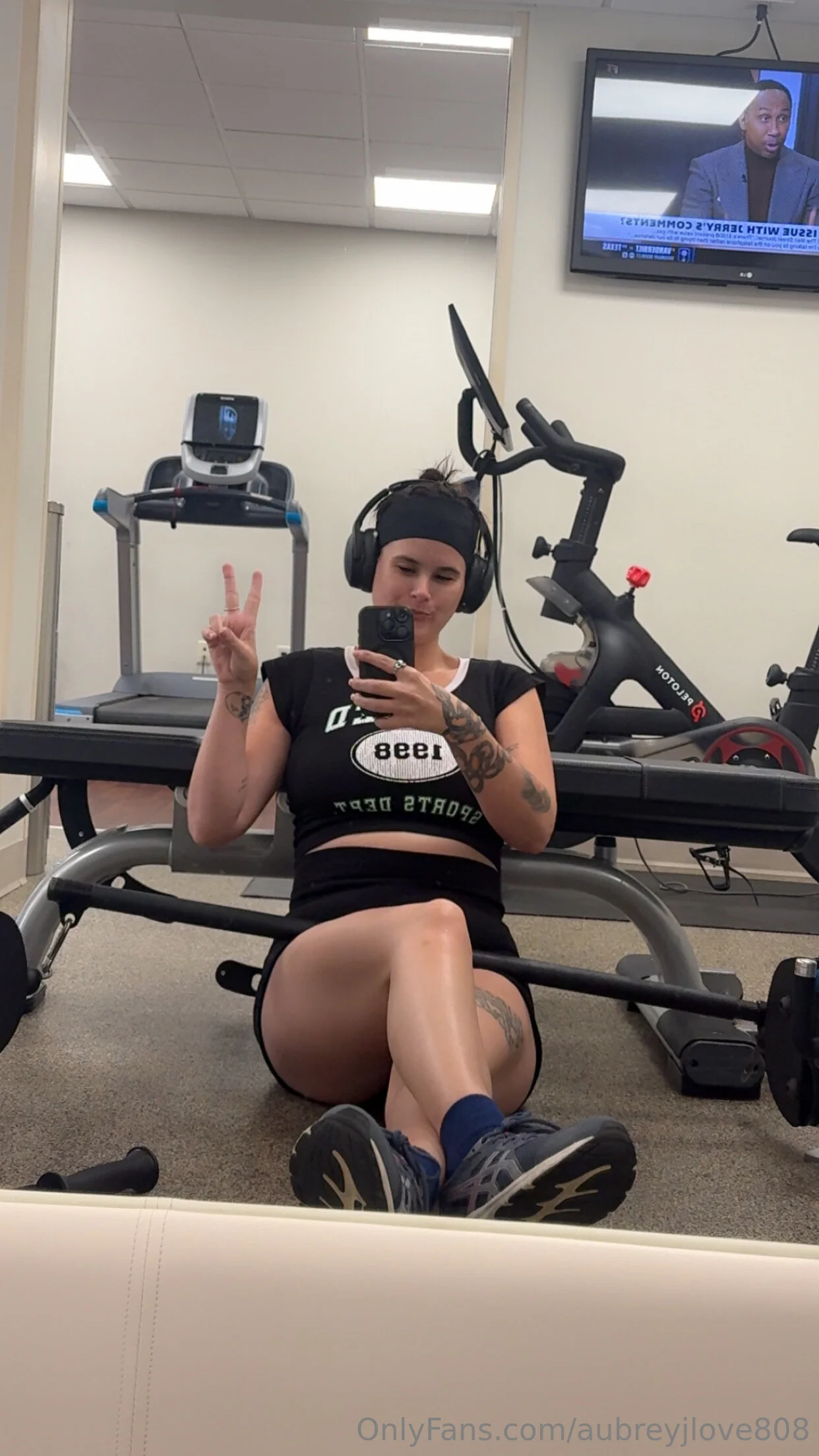 AubreyJ Luv 🦋 @aubreyjlove808 why do people love