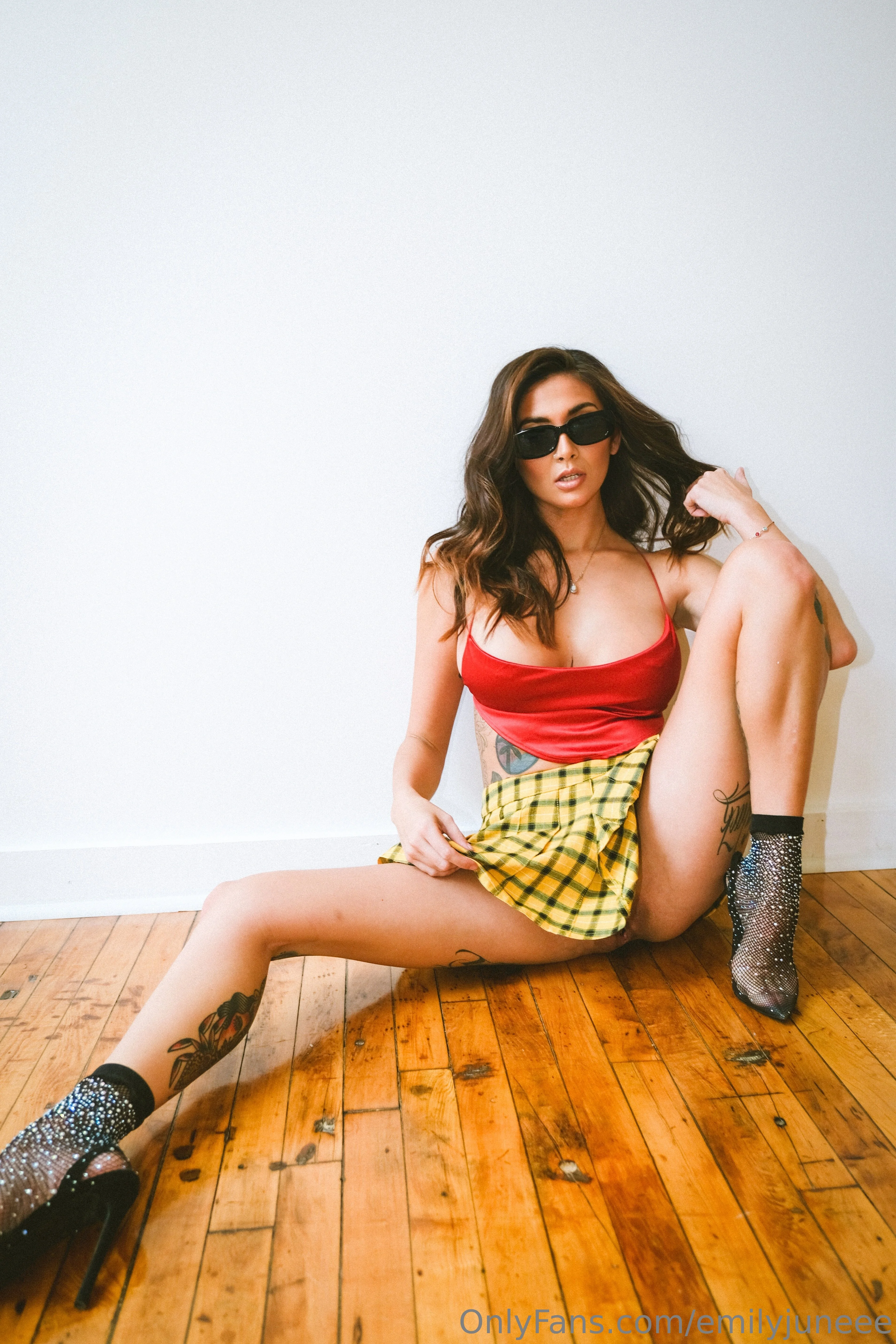 Emily June @emilyjuneee 's boobs