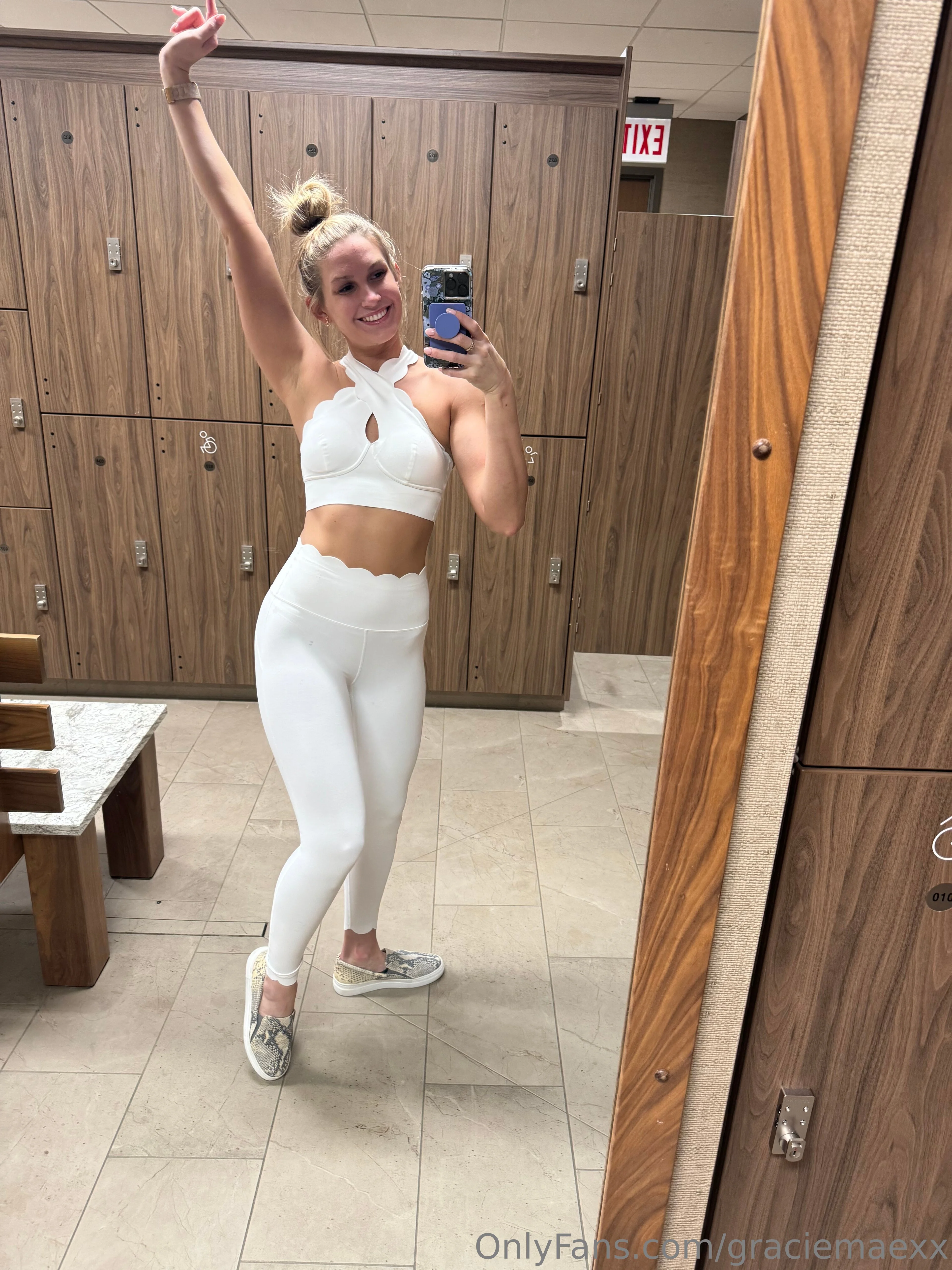 Gracie Mae🧘🏼‍♀️🔥 (3%🥂) @graciemaexx kacey musgraves