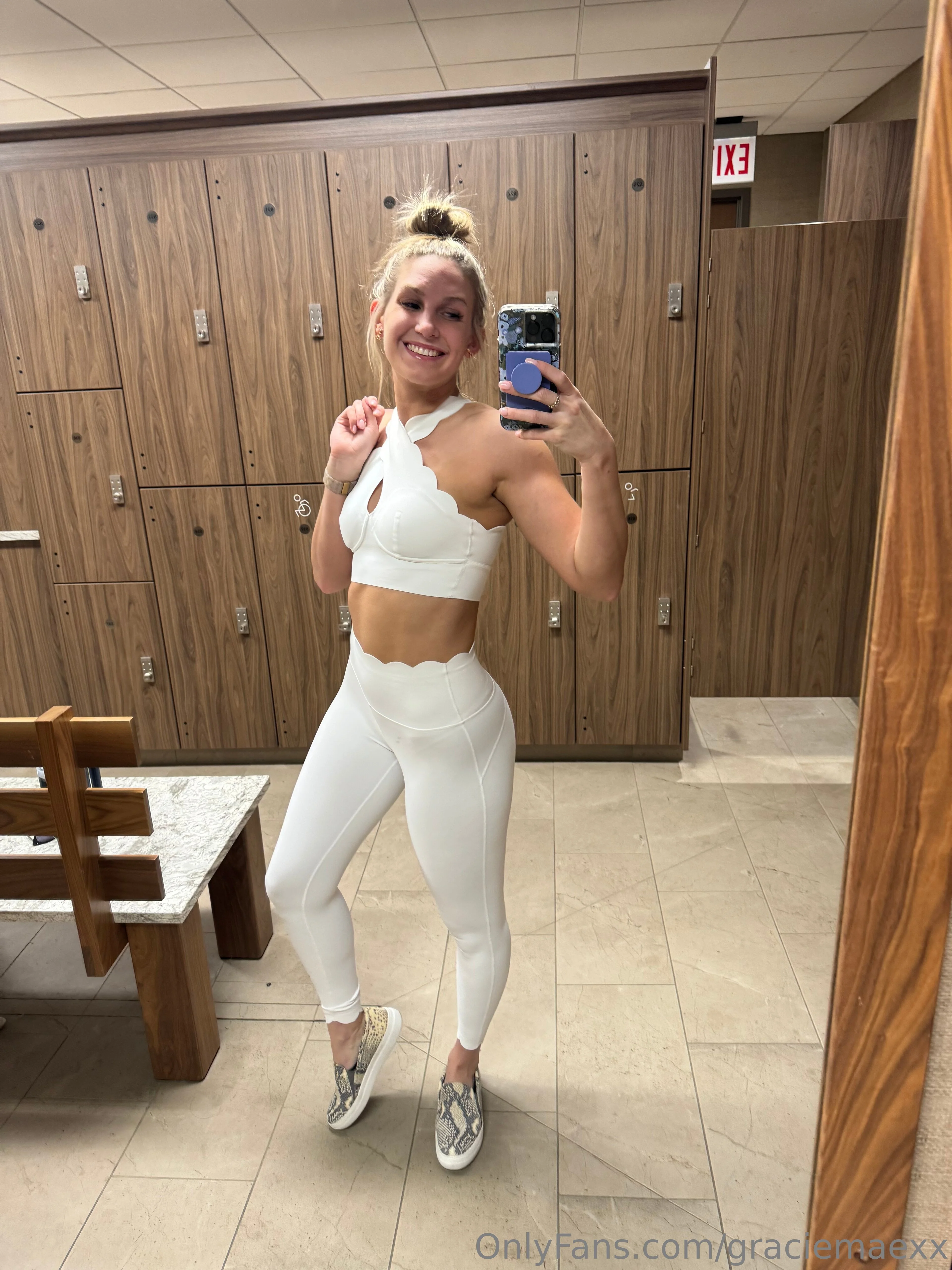 Gracie Mae🧘🏼‍♀️🔥 (3%🥂) @graciemaexx once upon a time role