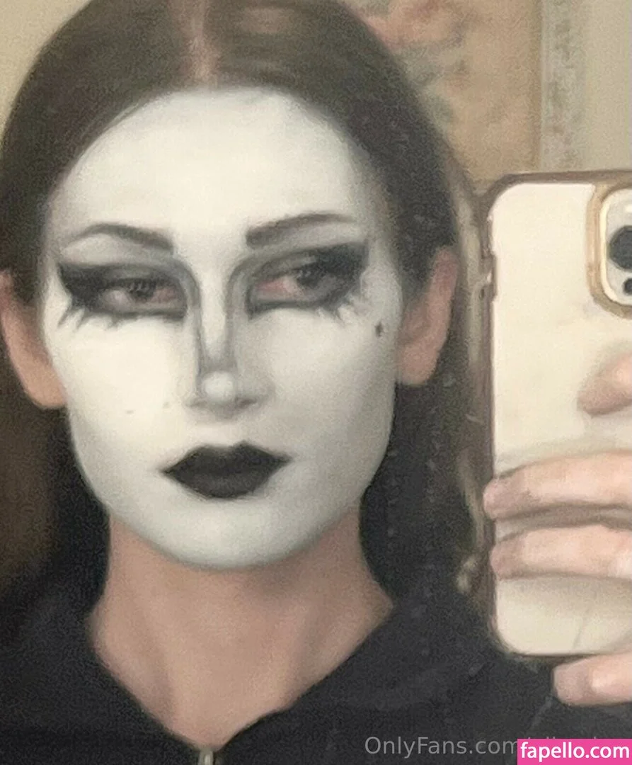 Alice @alicedax tiktok