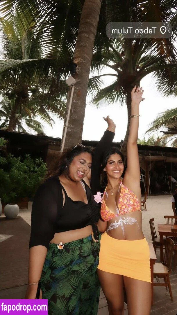 Montse Happii @amoralamexicana_mh getting railed