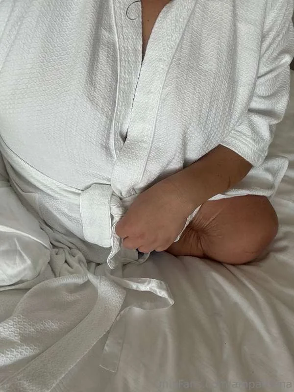 Athena @ampathena chloe