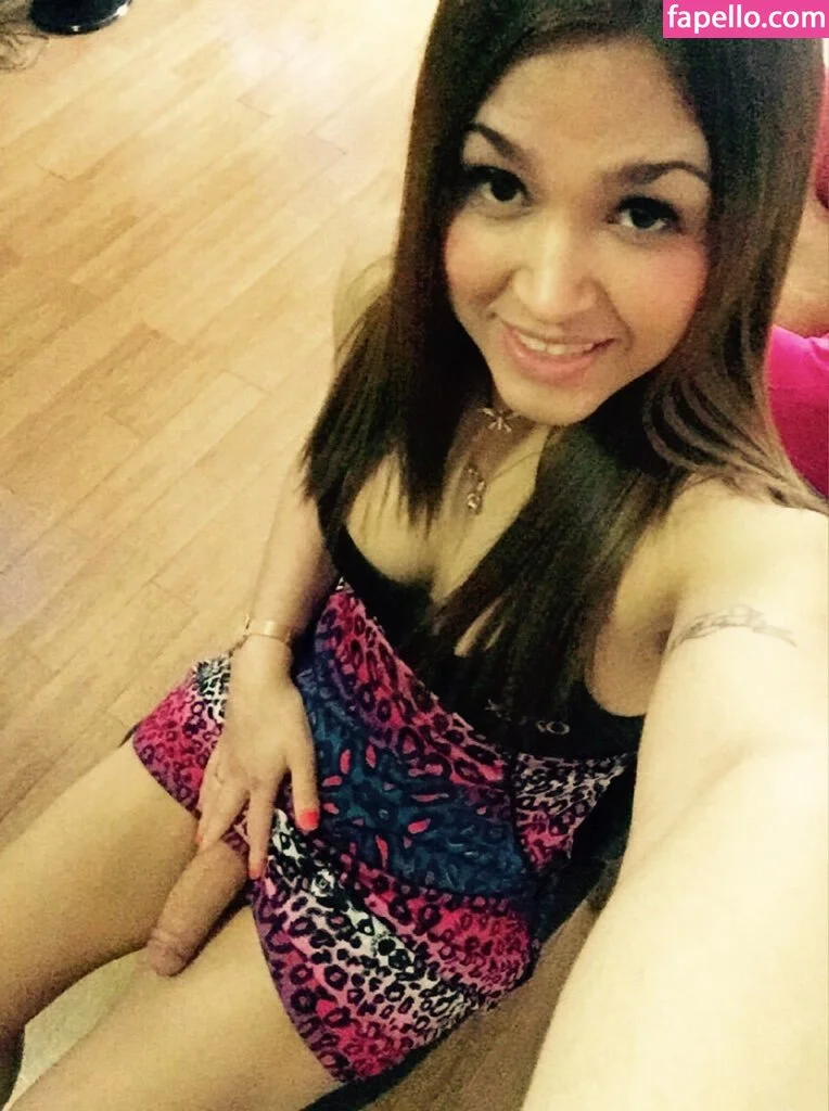 🇫🇮 AMY TOIKKA ✨ @amytoikkasuomi naked getting fucked