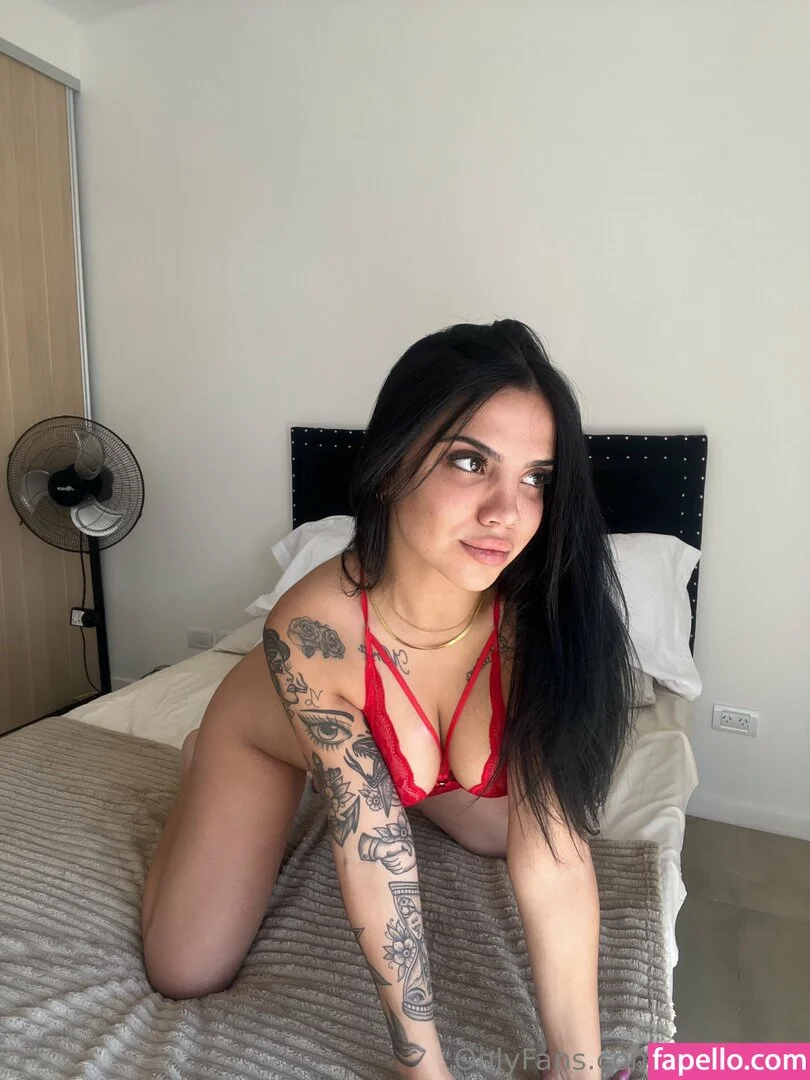 Ana Lisa Joy 🍑 red dress