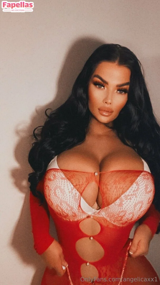 Angelica Sharpe @angelicaxx1 boobs shower