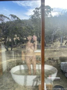 Anna Paul anybody but you scene