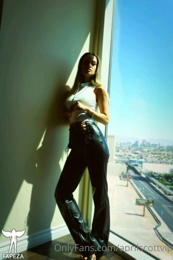 April Scott @aprilscottvip x