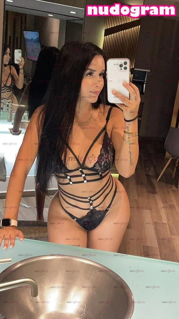 Ariadna R ❤ @ariadna9701 and jonathan davino still together