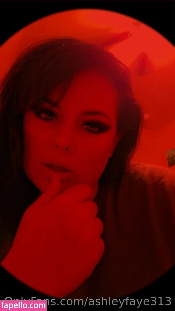 AshleyFay 🔥🔥🔥 @ashleyfay mom controversy