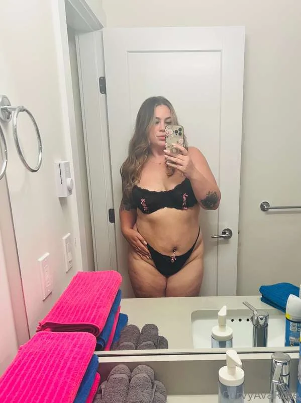 Nikki (Ava) Rose @ava.rose.xo country roles