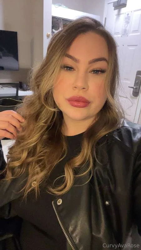 Nikki (Ava) Rose @ava.rose.xo jenna ortega and