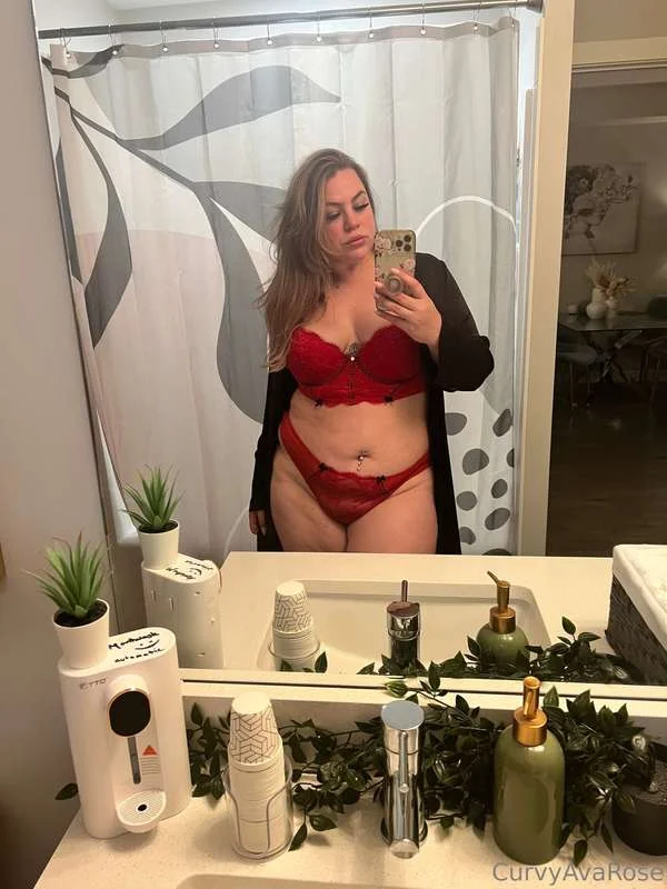 Nikki (Ava) Rose @ava.rose.xo immaculate pregnant