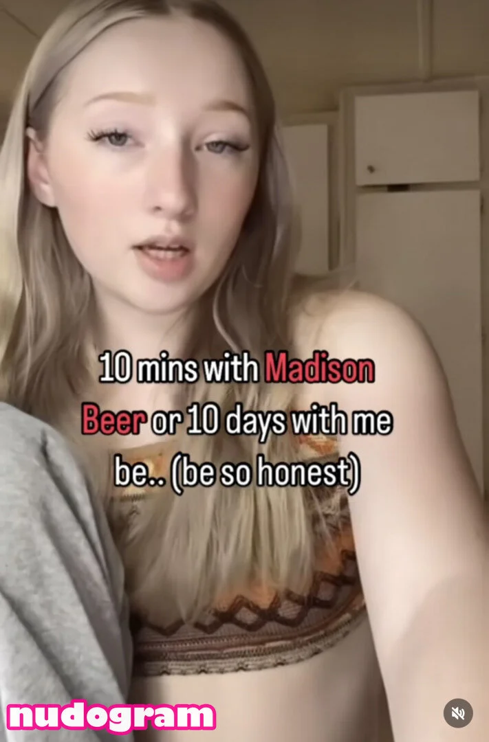 Ava💖 @avaxquinnx beach bikini