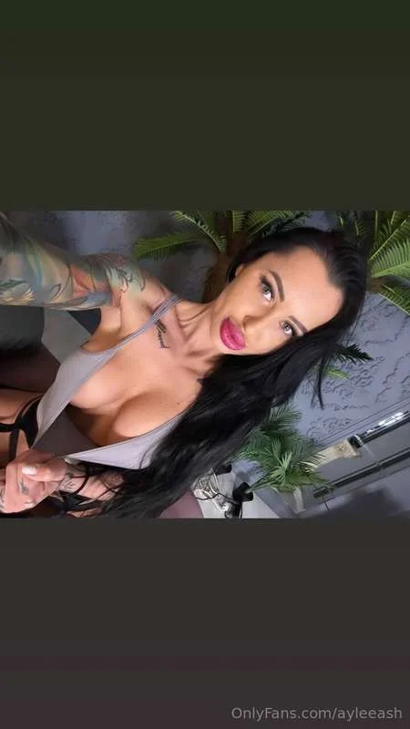 Aylee Bloom 🧚‍♀️ ass