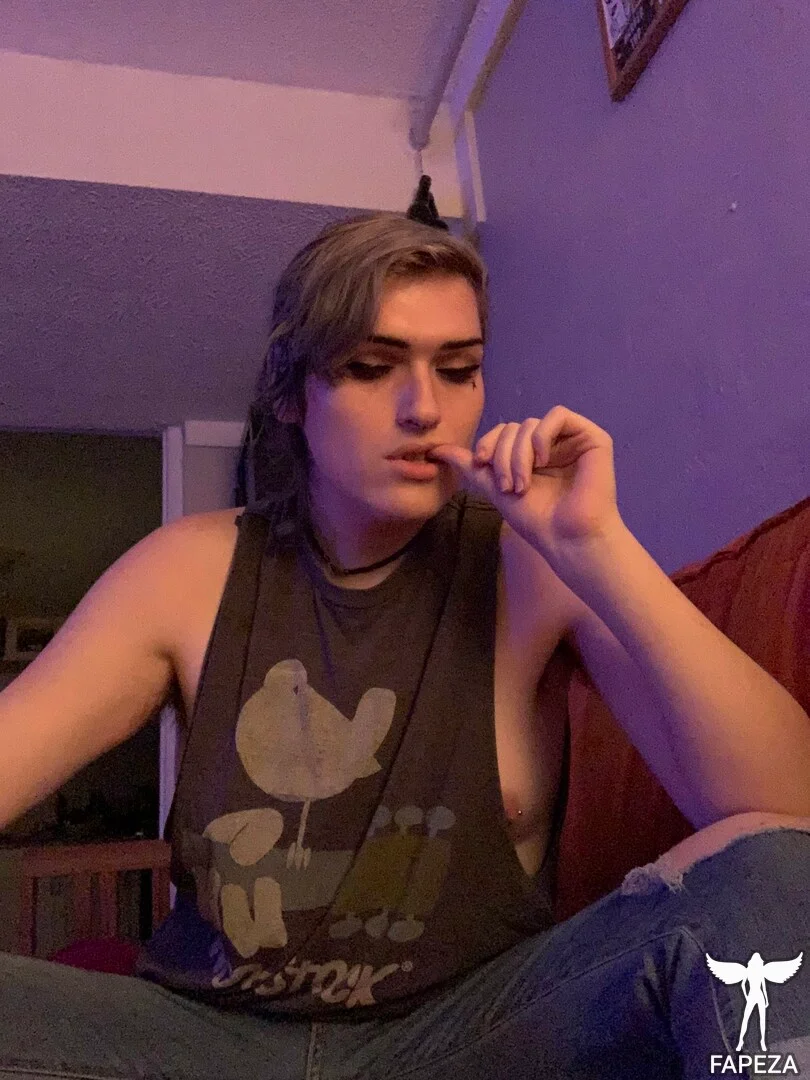 Bridget Bordeaux @bridgetbordeaux ken carson open hat