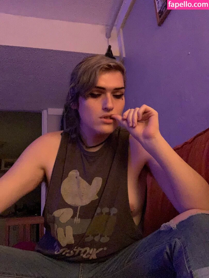 Bridget Bordeaux @bridgetbordeaux boobs nsfw