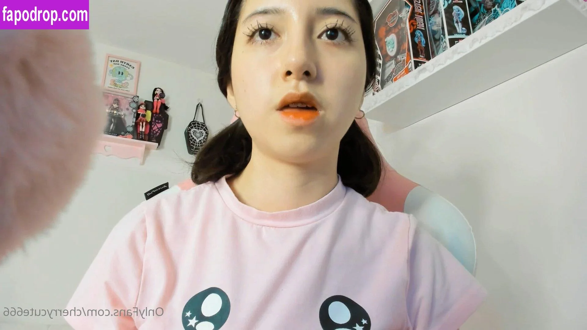 Cherrycute carpenter