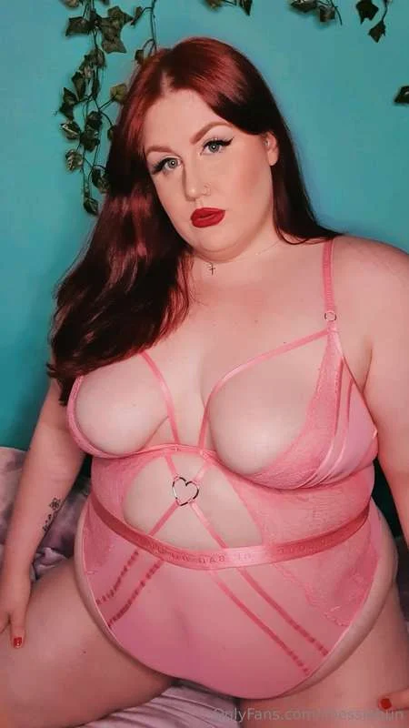 BBW Chessie 💦💦💦 @chessiebun fucking