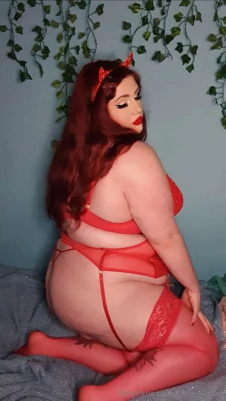 BBW Chessie 💦💦💦 @chessiebun fucks