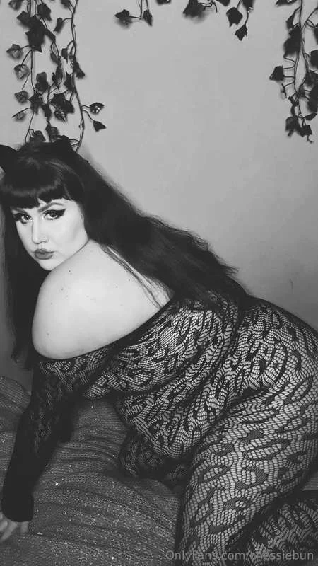 BBW Chessie 💦💦💦 @chessiebun free porn