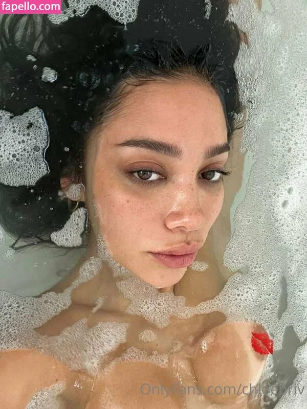 Caracoc0 @chloefanzii left eye