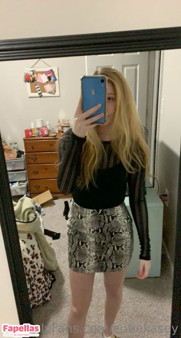 Kasey Cooper @cutiekasey plastic cosmetic surgery photo