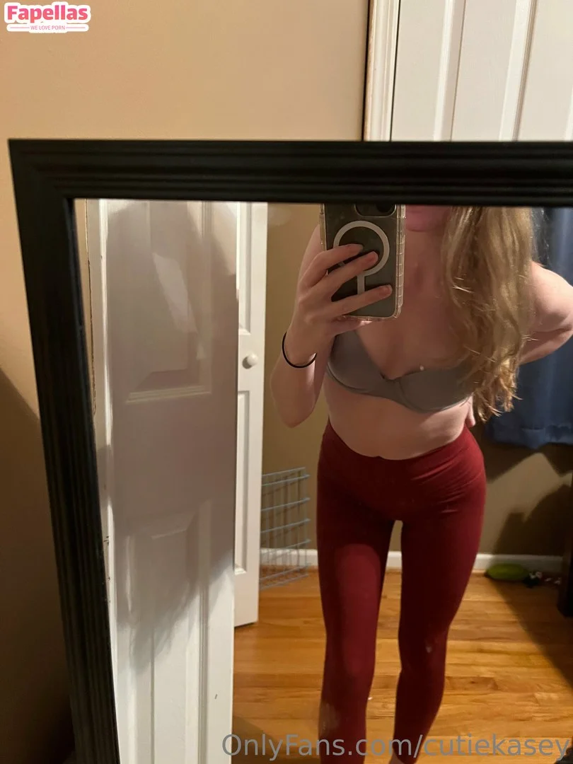 Kasey Cooper self tanner