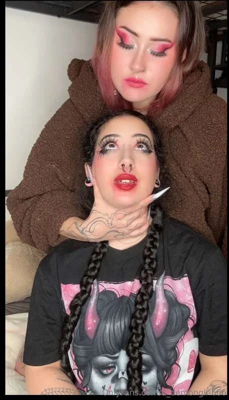 Demon Ellis @d_demongirl666 young