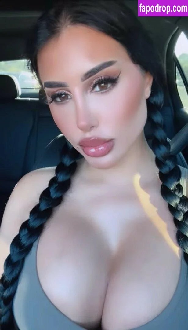 Daniella Lynn @daniellalynnnn what is doing now