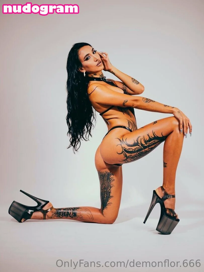 Demonflor @demonflor.666 breasts real or implants