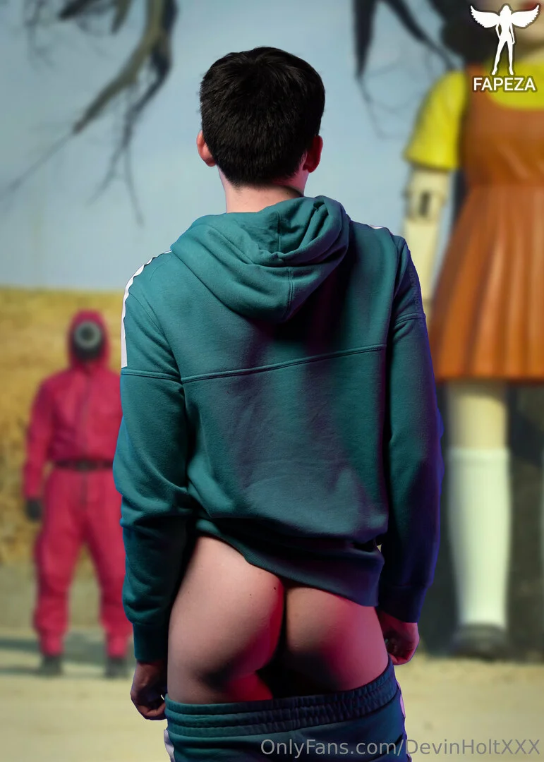 Devin Holt @devinholtxxx leal