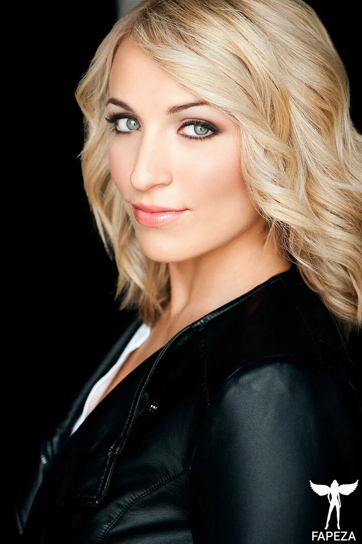 Erika Toro @erikatoro_s2 of leaked