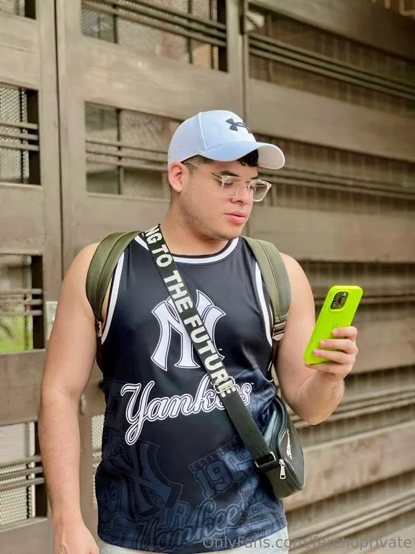 Itzan Zayn @ferchoprivate jacket american eagle