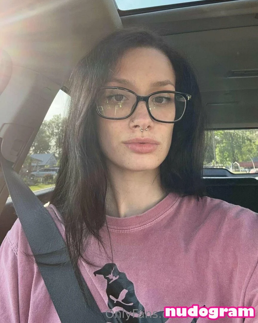 Liz🦋 @fitmom420 did american eagle sales go up after ad