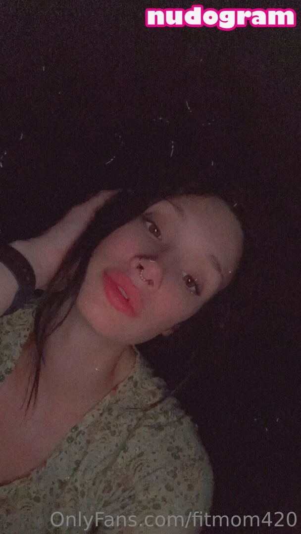 Liz🦋 @fitmom420 masturbate