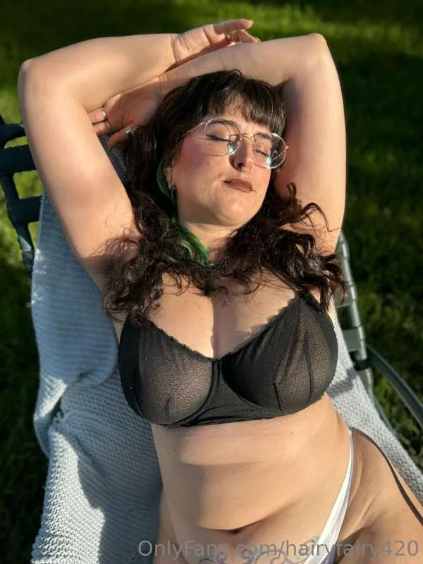 Bella Mae @hairyfairy420 american eagle ad meaning