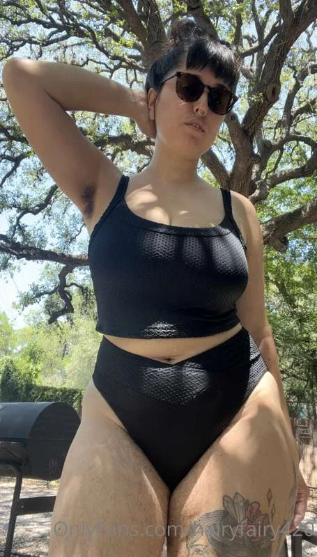 Bella Mae @hairyfairy420 parents watching euphoria