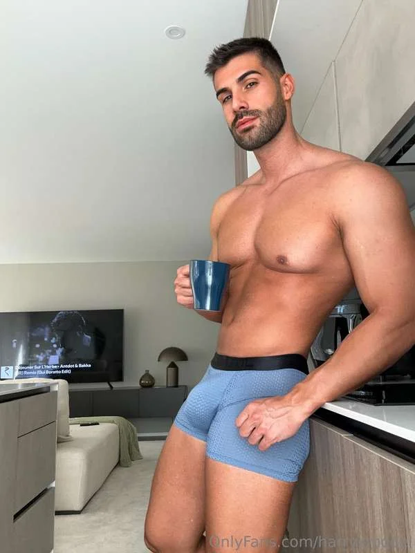 Harry Hart @harryxmodel heritage