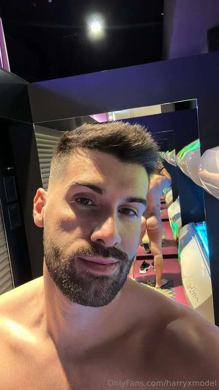 Harry Hart @harryxmodel shower scene