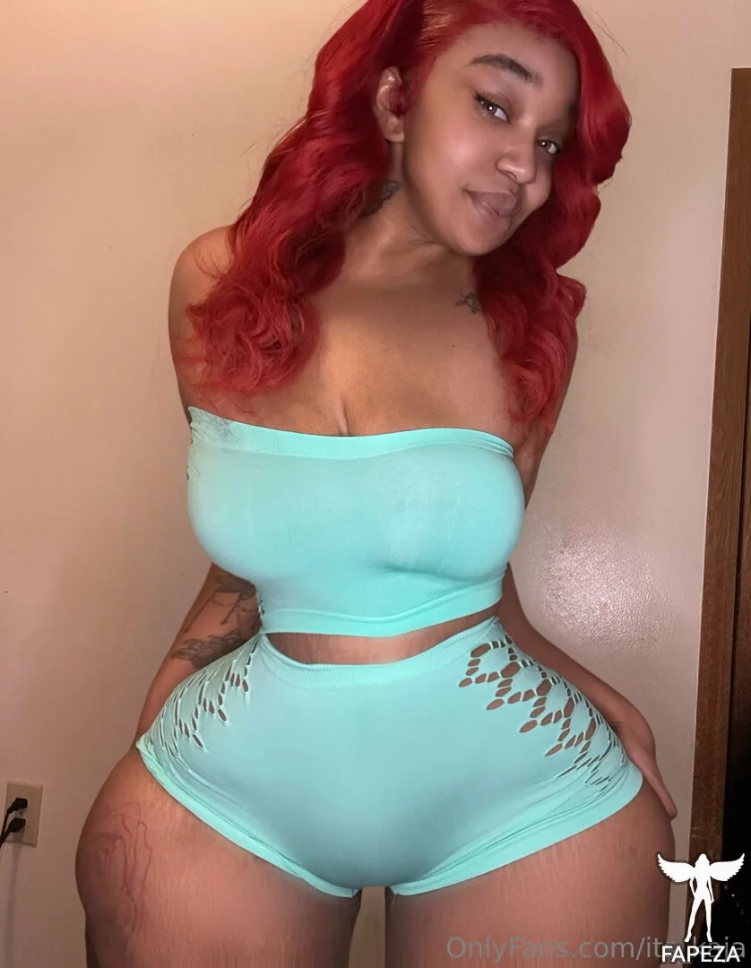 Kaja Michelle @its_kaja commerical