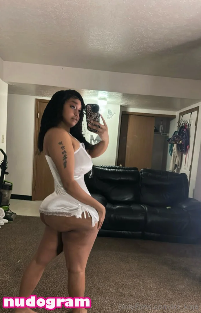 Kaja Michelle @its_kaja meztelen