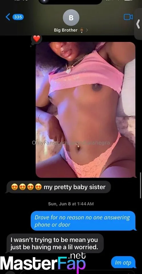 🌺Pink Huaraches🌺 @jalondia is a maga