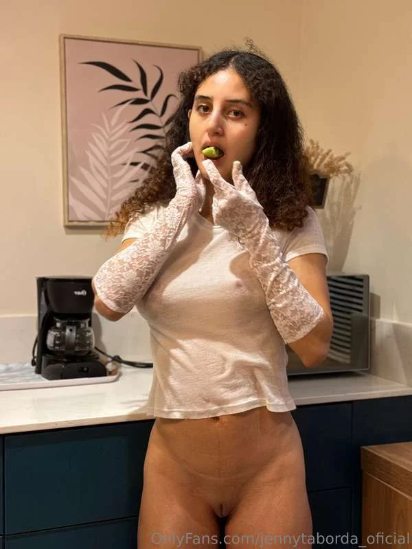 JENNY TABORDA @jennytaborda_oficial and trey