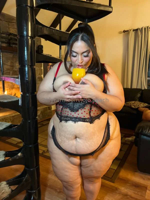 Jojopeach🍑 onlyfans leaks