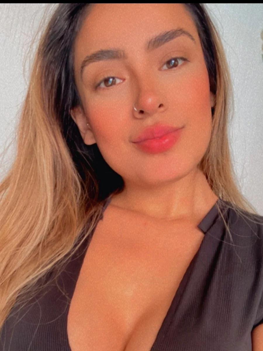 Julia @julia_nvz nude leaks