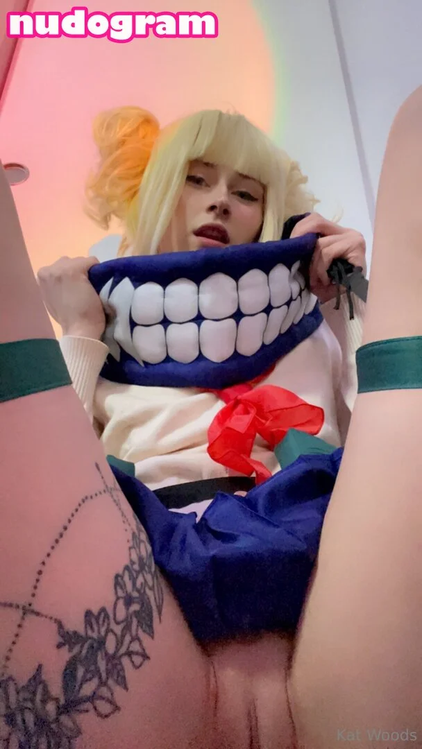 Kat ₍^ >ヮ<^₎ .ᐟ.ᐟ @katwoods westwood